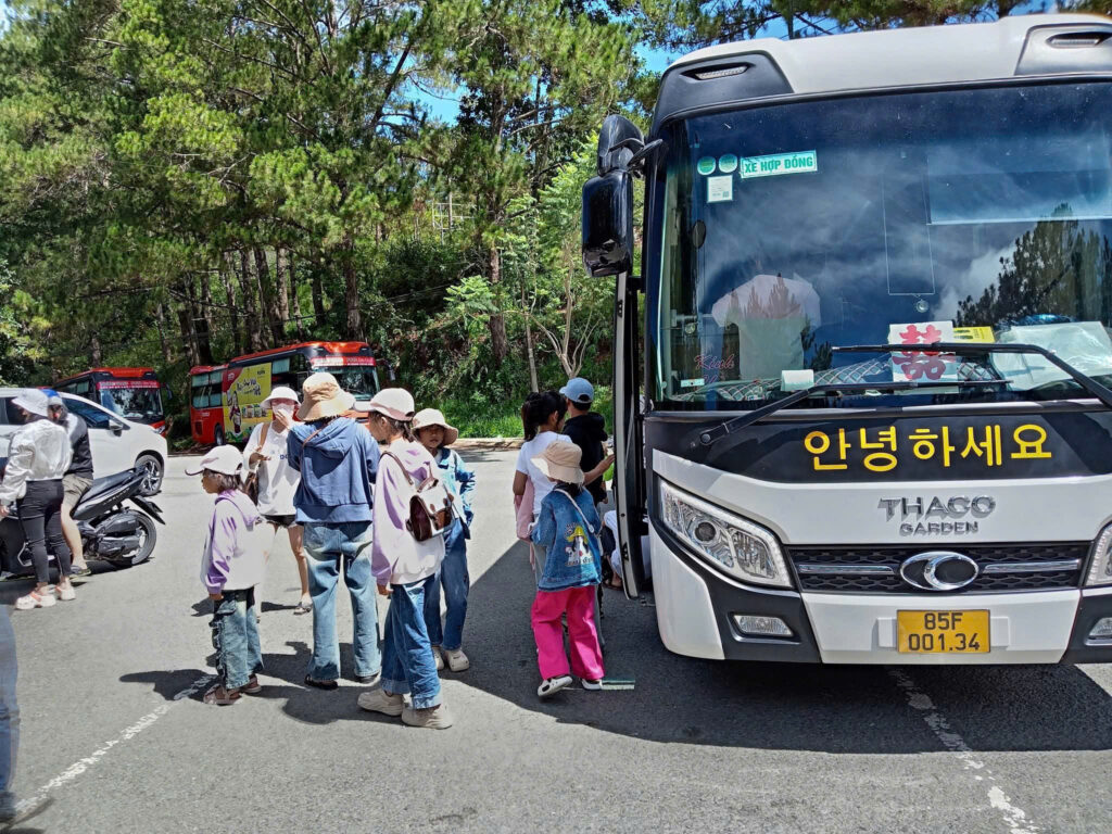 Dịch Vụ Cho Thuê Xe Du Lịch Tại Phan Rang – Khánh Hòa 1 Z7061556802635 95bf4e853a1d9156890c81df185ff46e