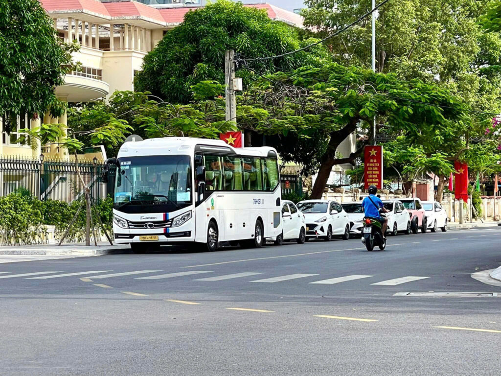 Xe du lịch 1 Z7064804138669 2fc43df6fa1d270a7a4ee69a1d710258